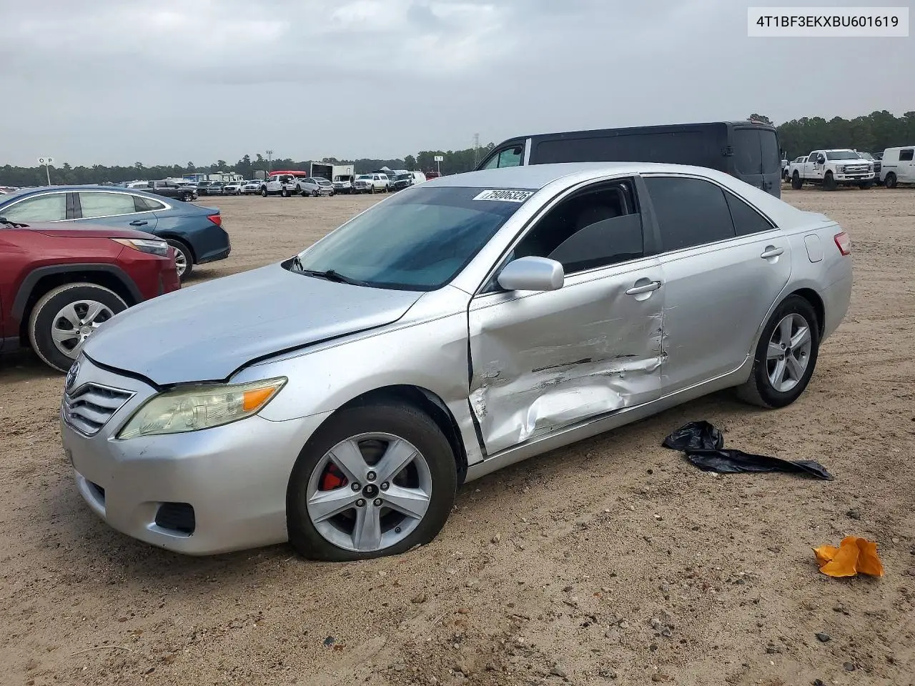 TOYOTA CAMRY 2011, VIN 4T1BF3EKXBU601619