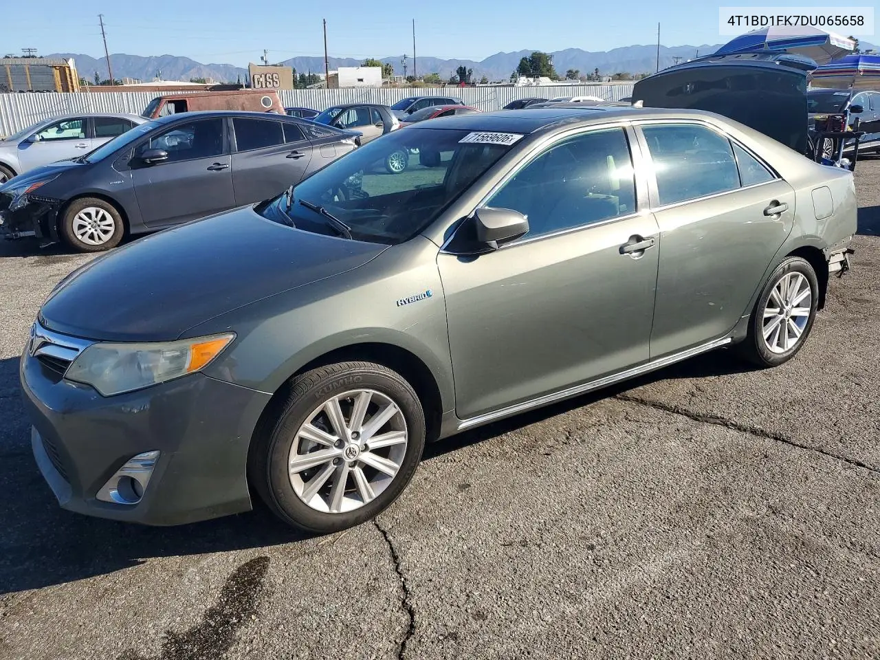 TOYOTA CAMRY 2013, VIN 4T1BD1FK7DU065658