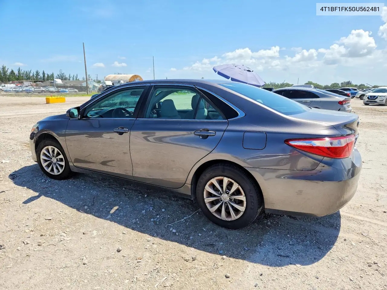 2016 TOYOTA CAMRY VIN 4T1BF1FK5GU562481 — фото 2