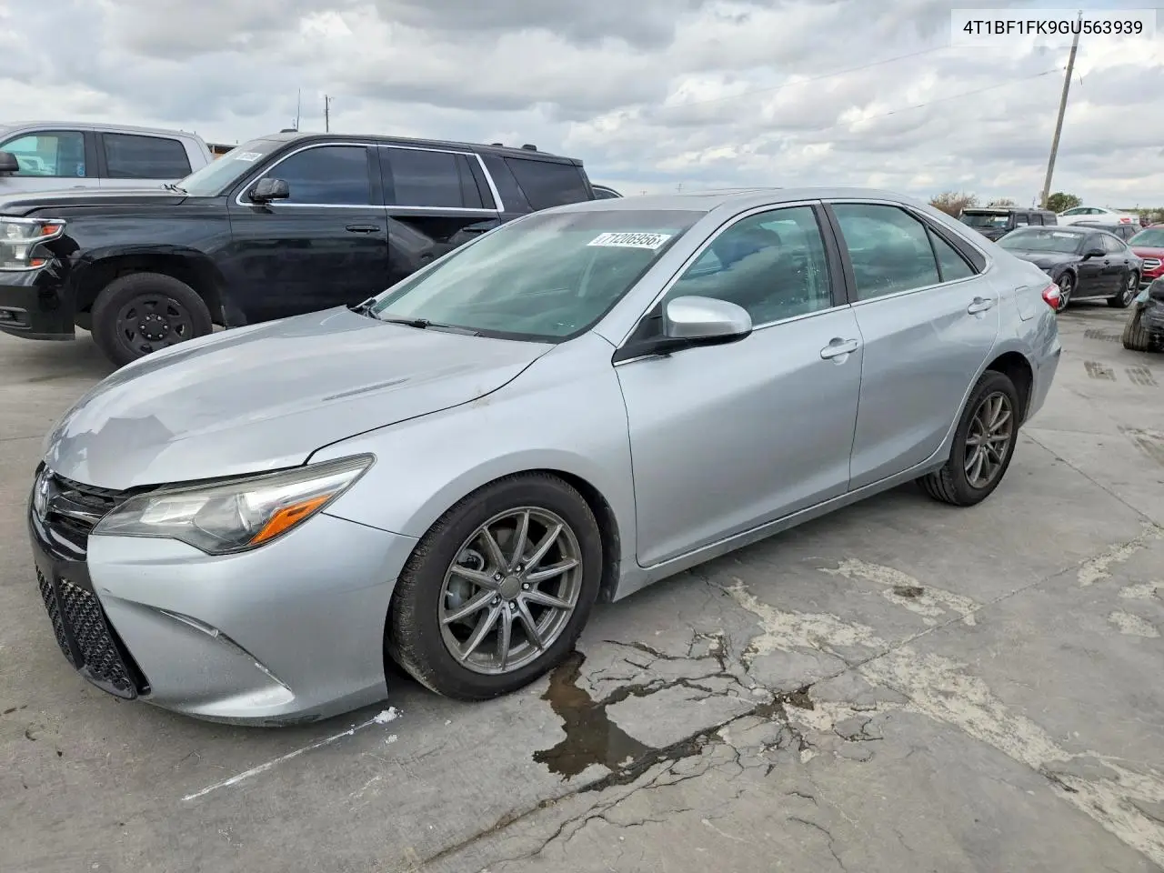 TOYOTA CAMRY 2016, VIN 4T1BF1FK9GU563939