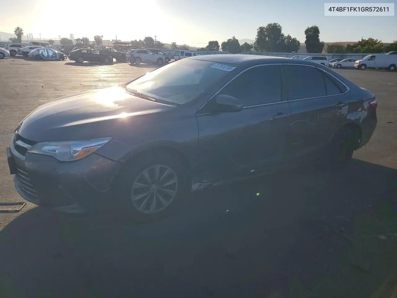 TOYOTA CAMRY 2016, VIN 4T4BF1FK1GR572611