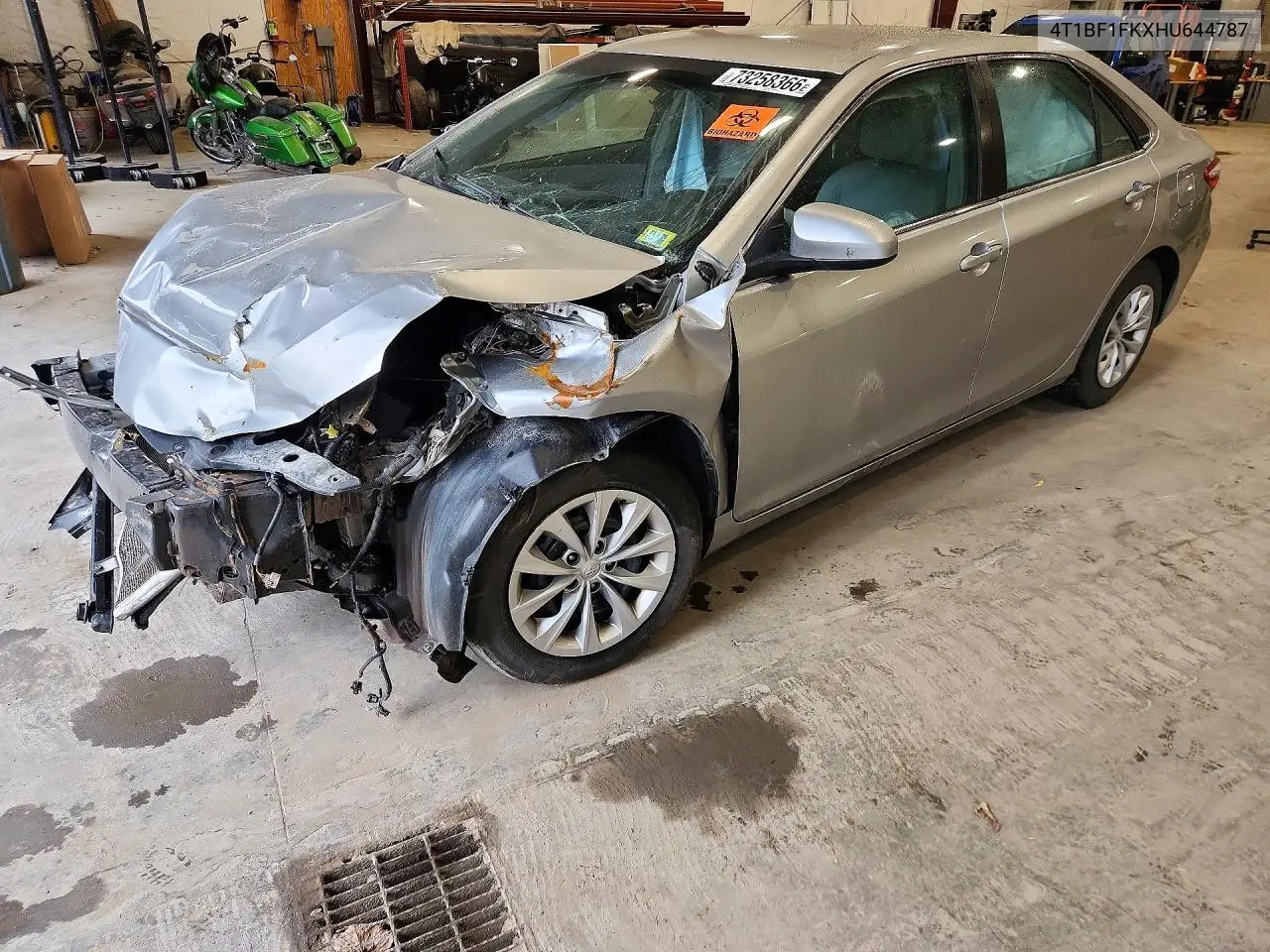 TOYOTA CAMRY 2017, VIN 4T1BF1FKXHU644787