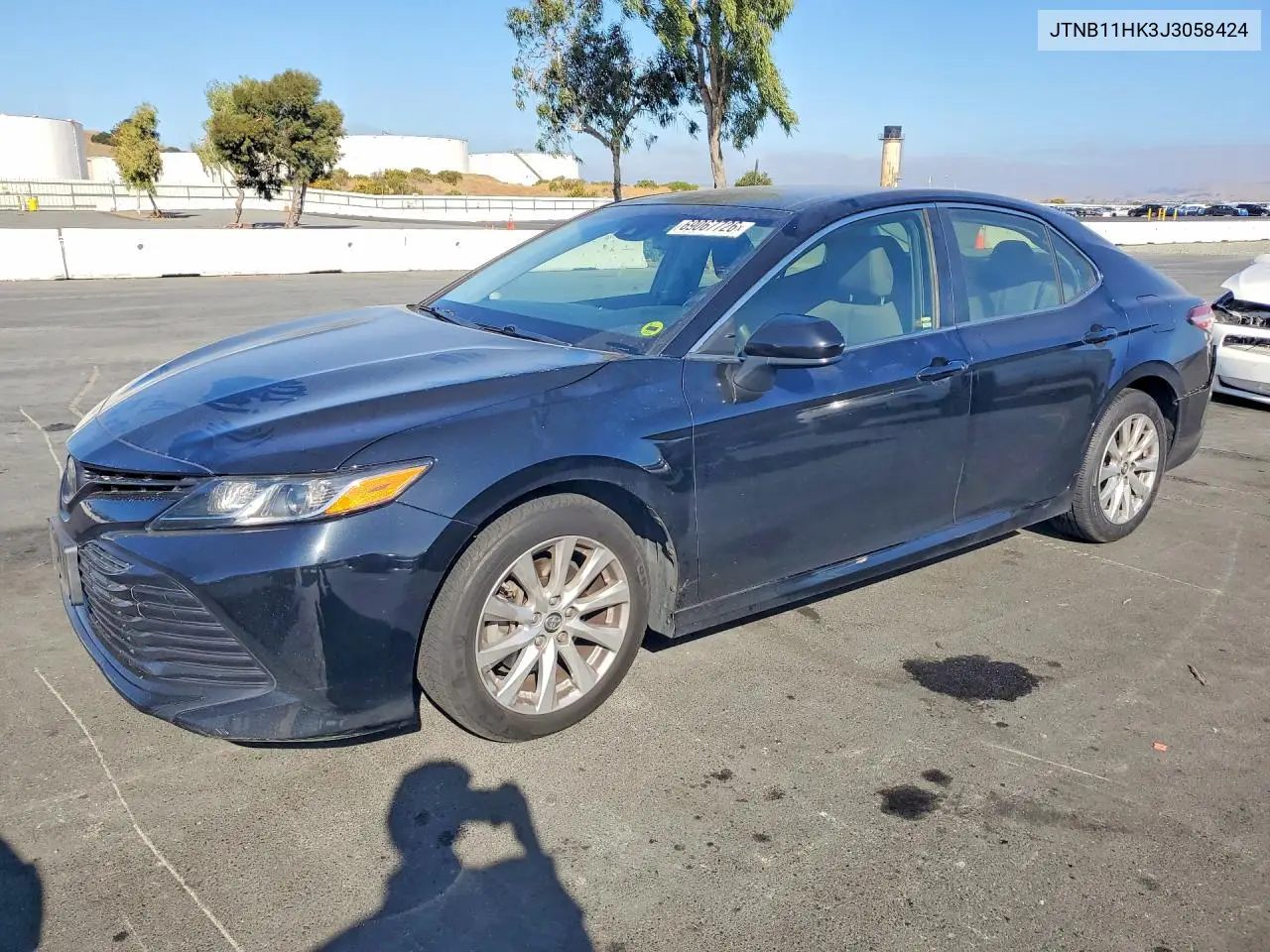 TOYOTA CAMRY 2018, VIN JTNB11HK3J3058424