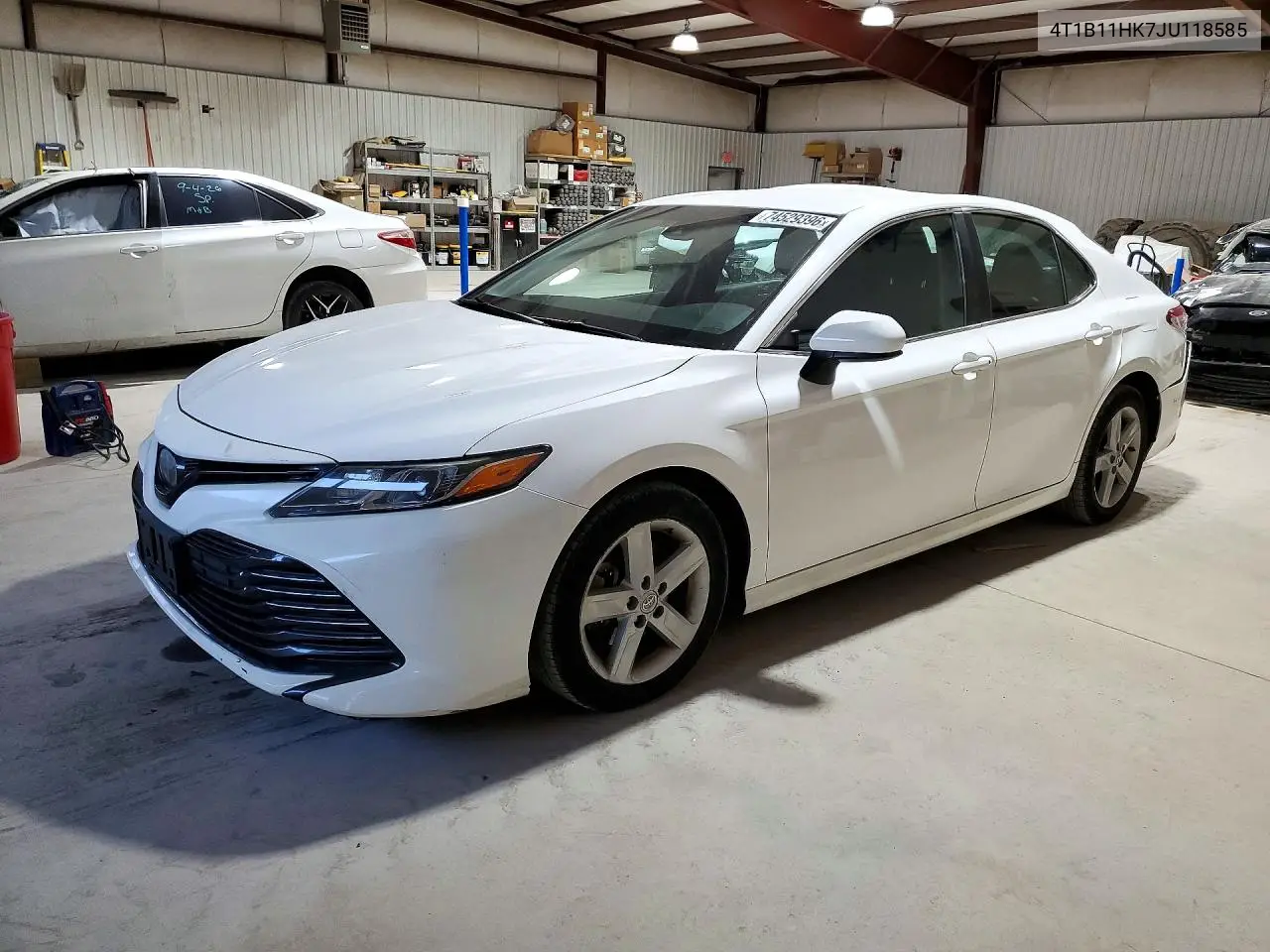 TOYOTA CAMRY 2018, VIN 4T1B11HK7JU118585