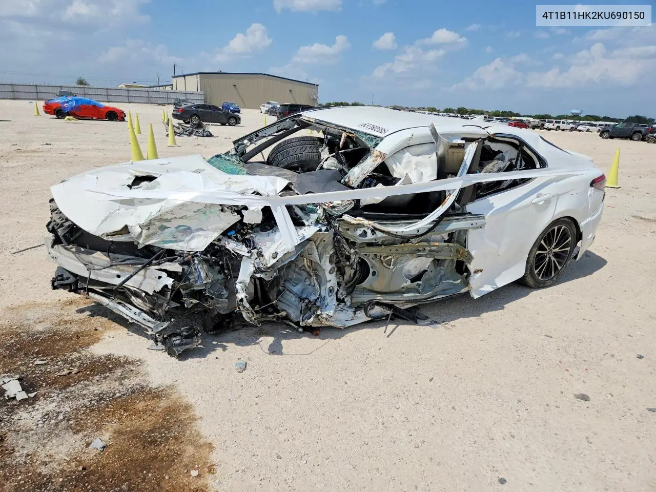 TOYOTA CAMRY 2019, VIN 4T1B11HK2KU690150