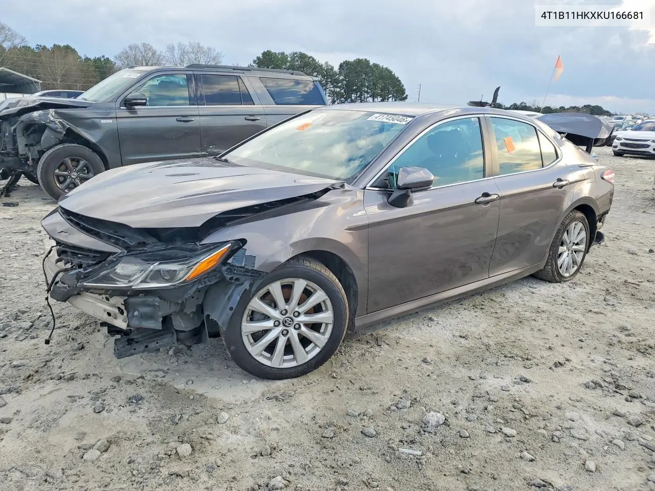 TOYOTA CAMRY 2019, VIN 4T1B11HKXKU166681