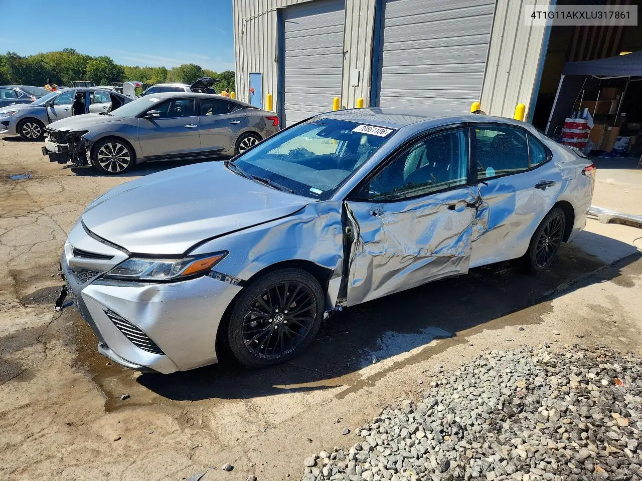 TOYOTA CAMRY 2020, VIN 4T1G11AKXLU317861