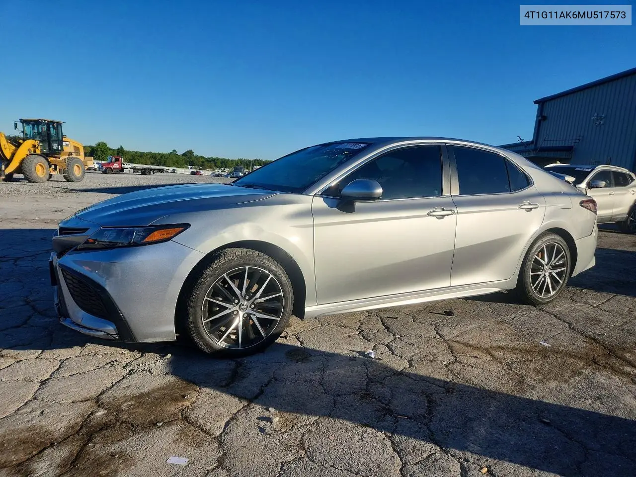 TOYOTA CAMRY 2021, VIN 4T1G11AK6MU517573