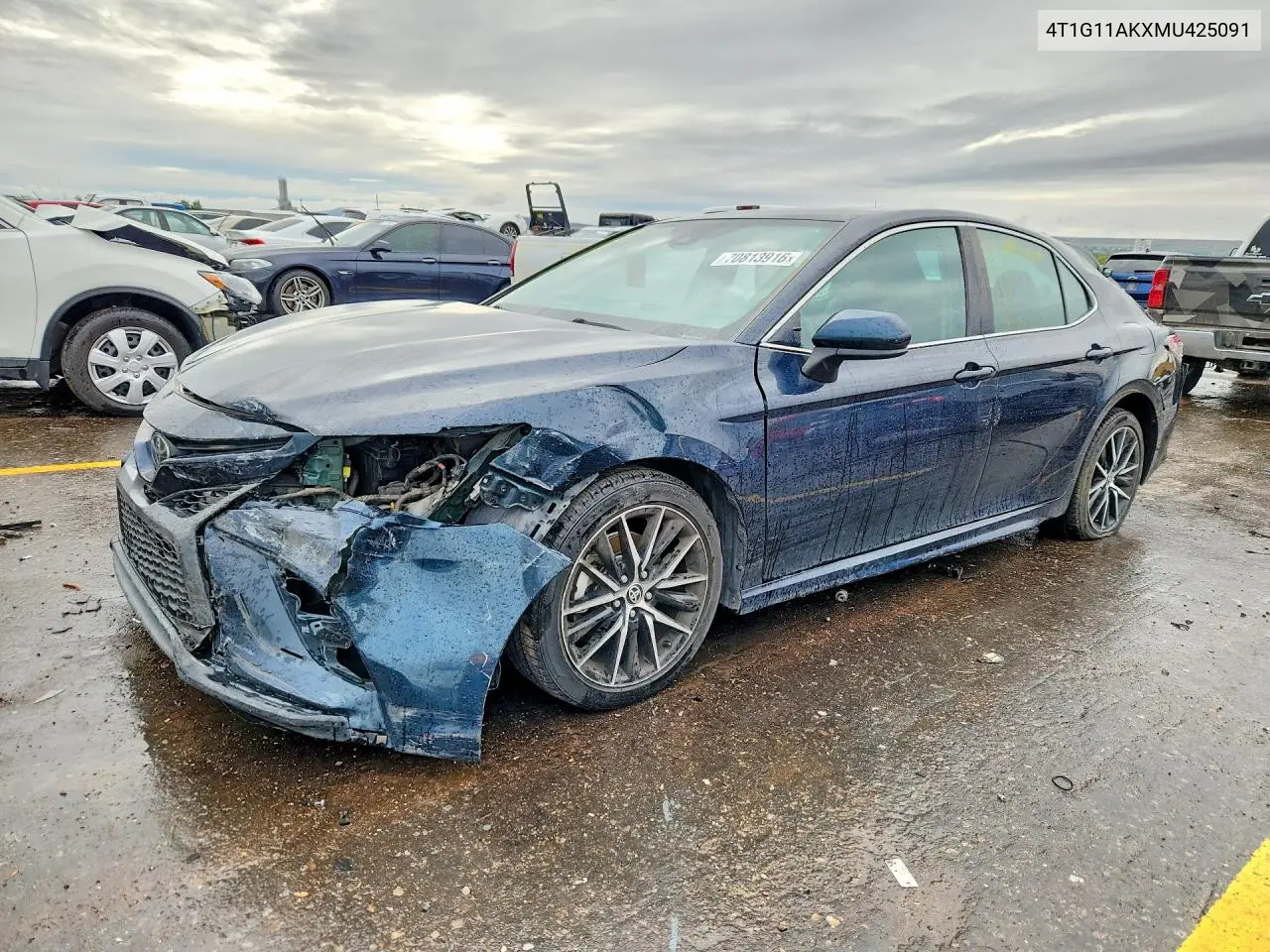 TOYOTA CAMRY 2021, VIN 4T1G11AKXMU425091