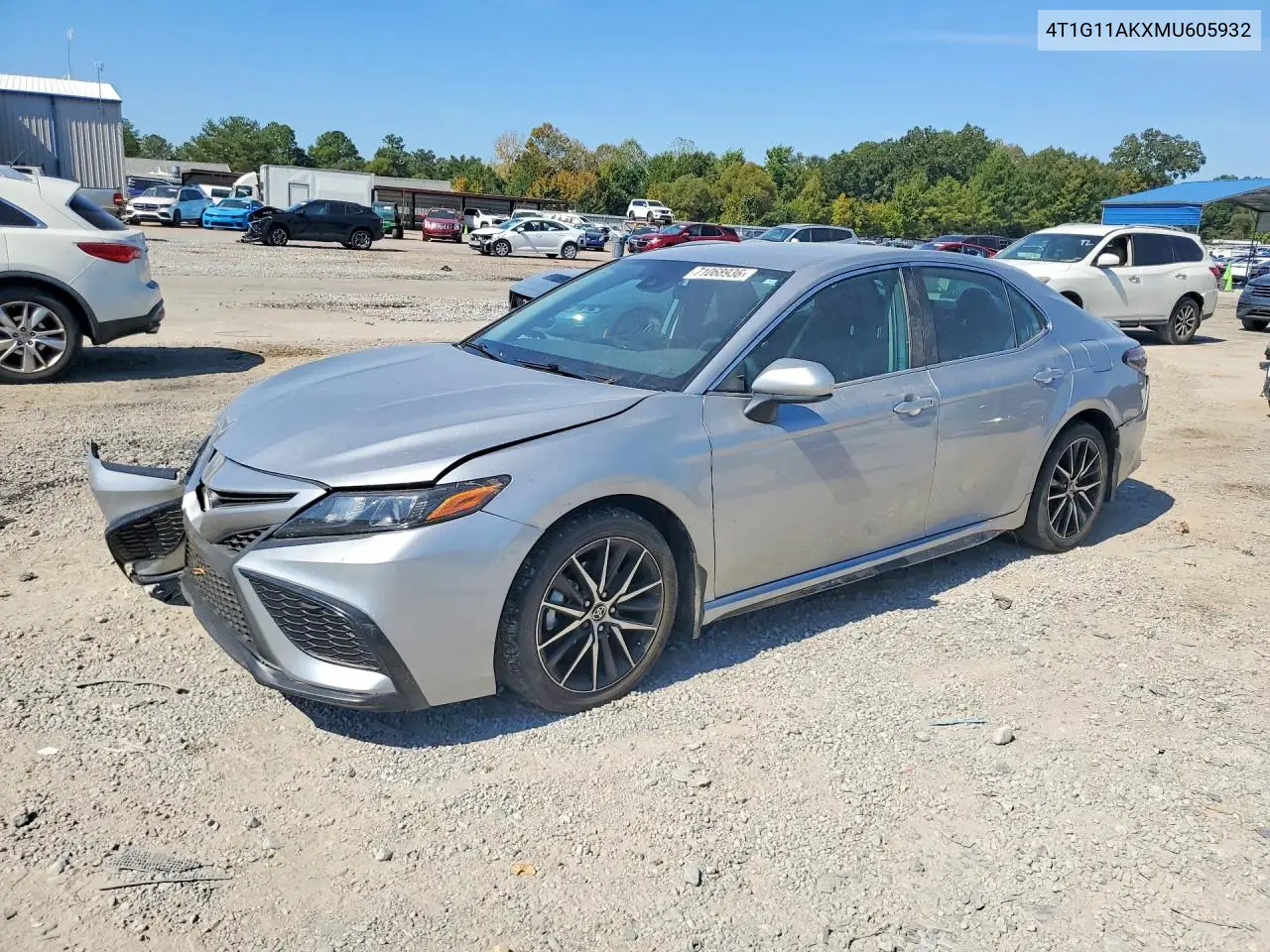 TOYOTA CAMRY 2021, VIN 4T1G11AKXMU605932