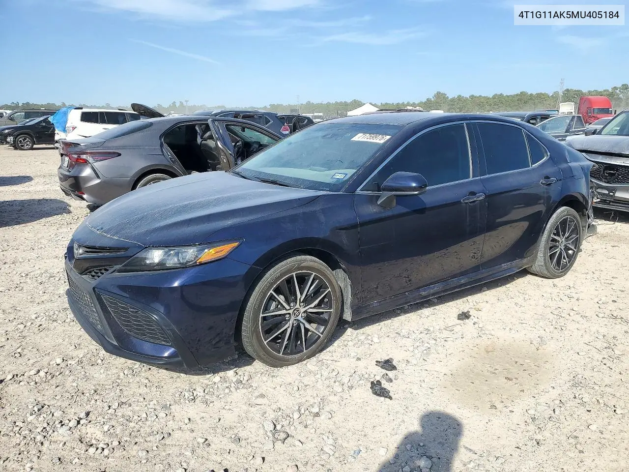 TOYOTA CAMRY 2021, VIN 4T1G11AK5MU405184