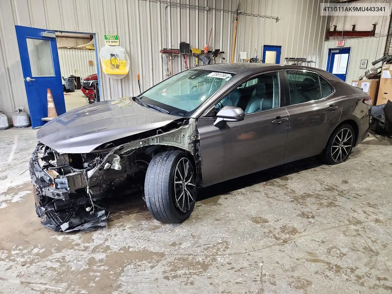 TOYOTA CAMRY 2021, VIN 4T1G11AK9MU443341