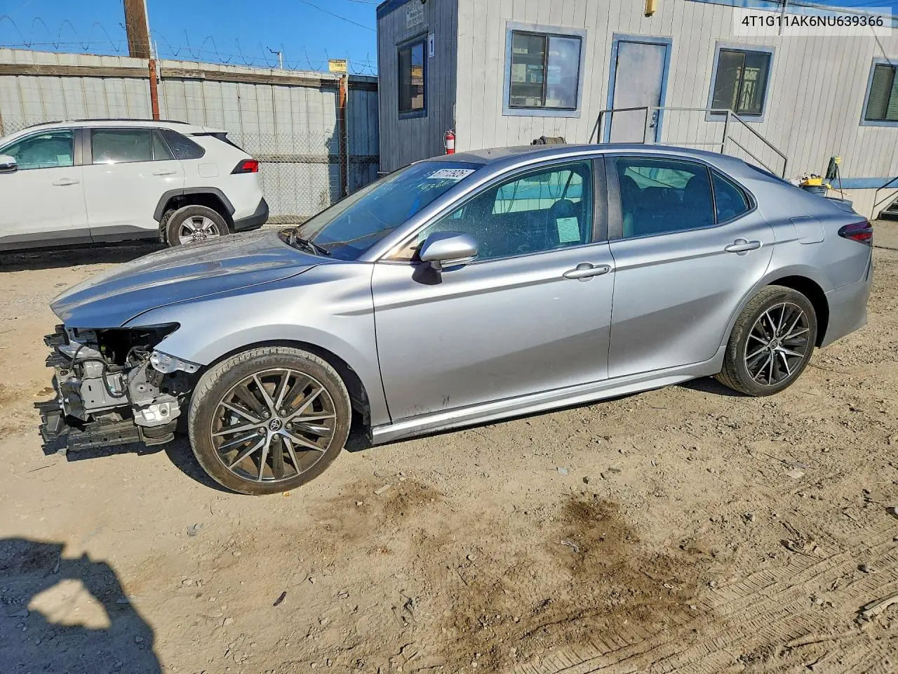 TOYOTA CAMRY 2022, VIN 4T1G11AK6NU639366
