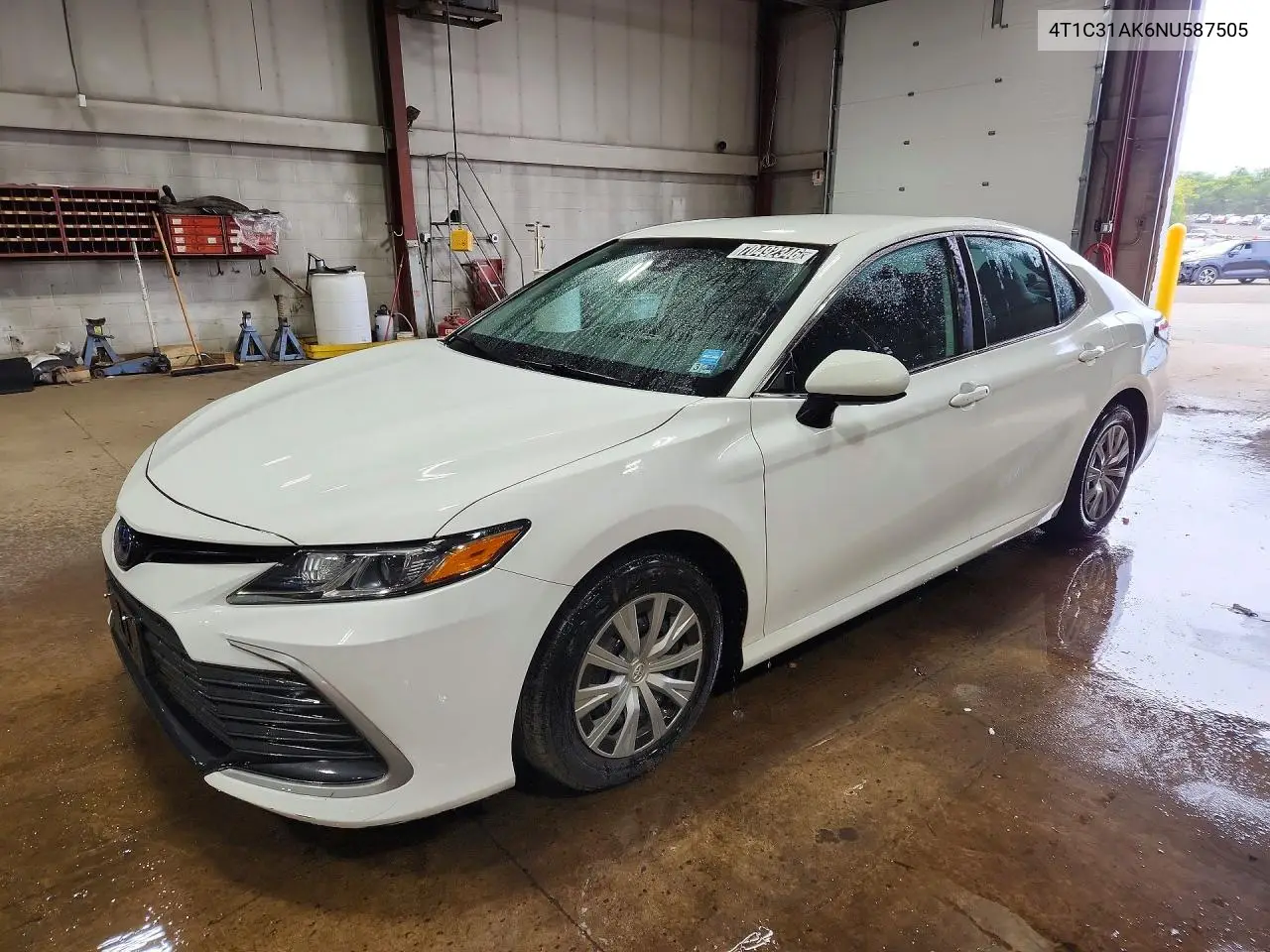 TOYOTA CAMRY 2022, VIN 4T1C31AK6NU587505