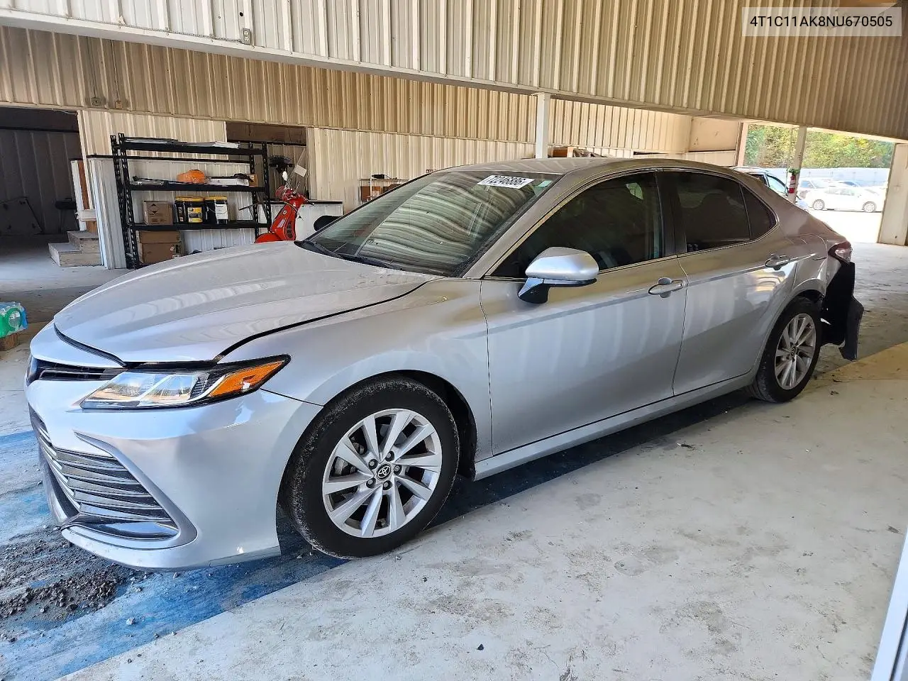 TOYOTA CAMRY 2022, VIN 4T1C11AK8NU670505