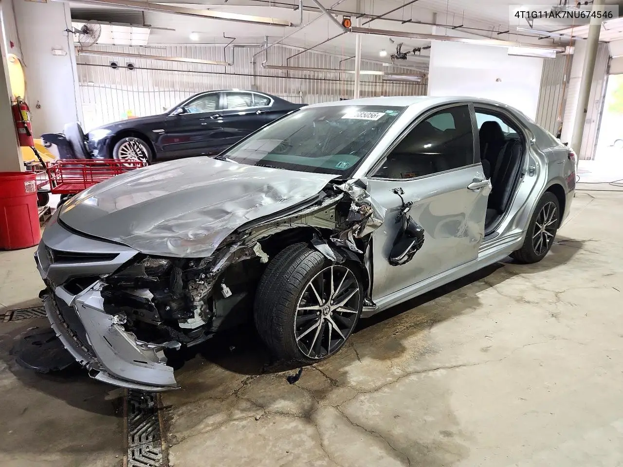 TOYOTA CAMRY 2022, VIN 4T1G11AK7NU674546