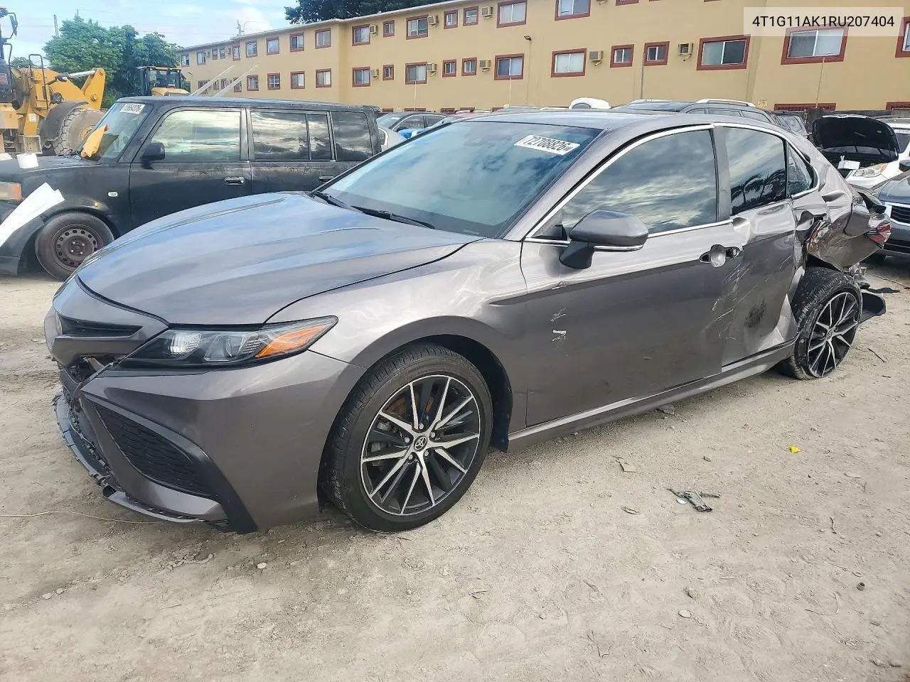TOYOTA CAMRY 2024, VIN 4T1G11AK1RU207404