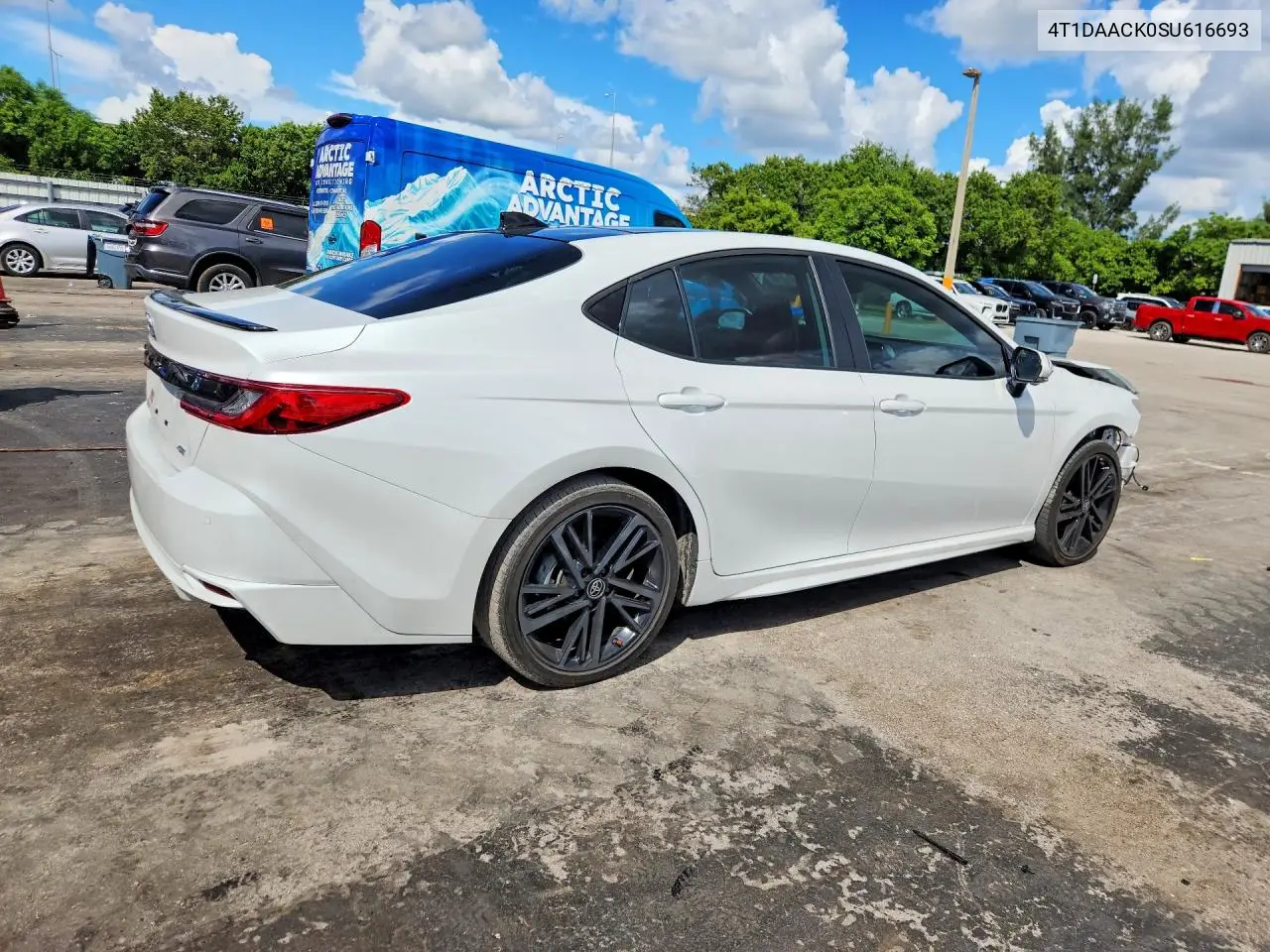 2025 TOYOTA CAMRY VIN 4T1DAACK0SU616693 — фото 3