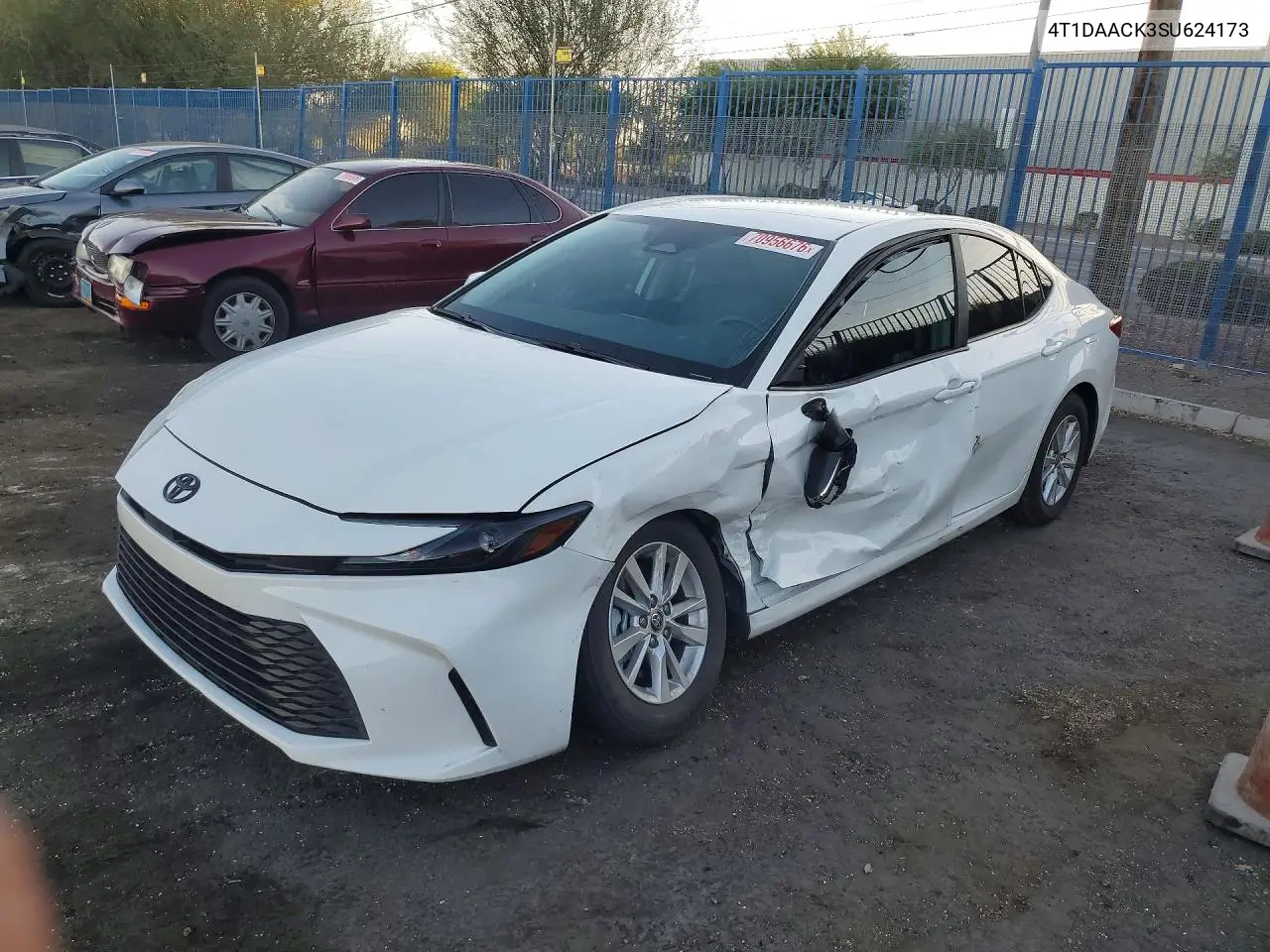 TOYOTA CAMRY 2025, VIN 4T1DAACK3SU624173