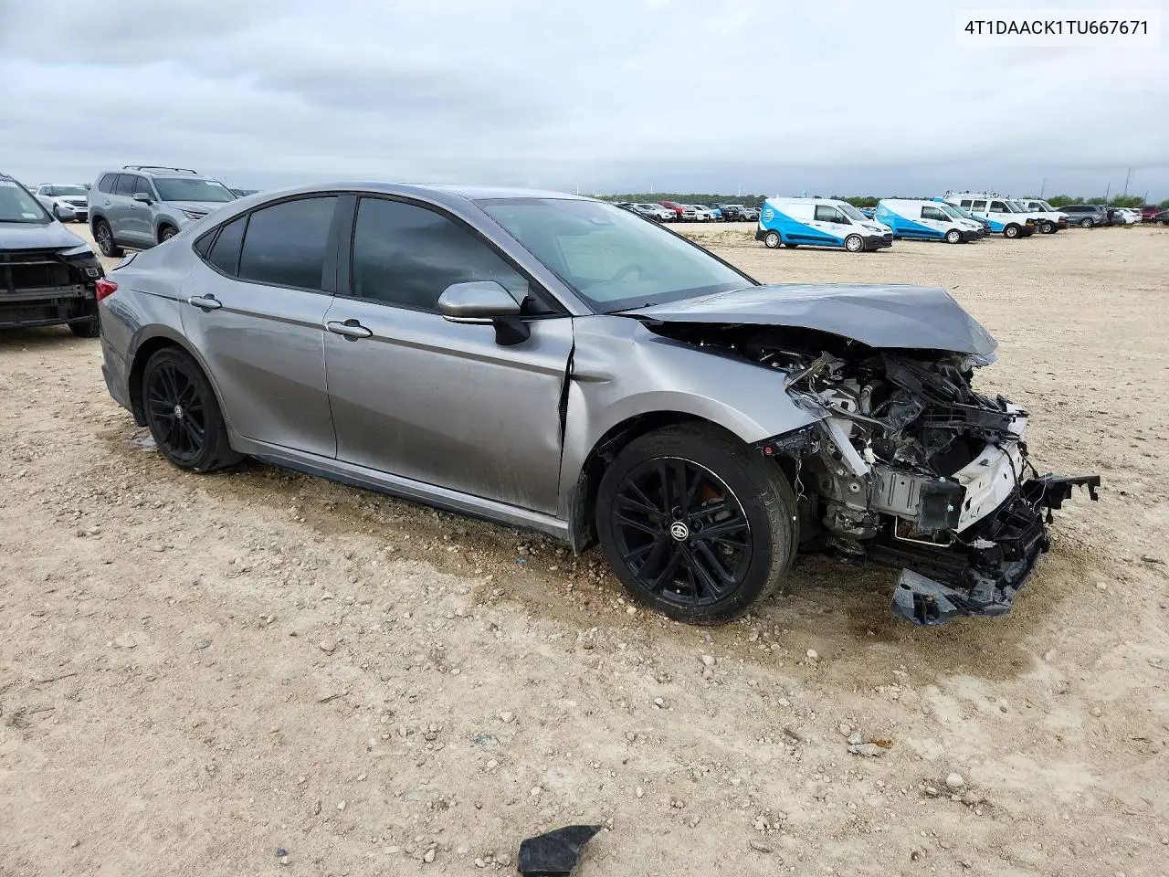 2026 TOYOTA CAMRY VIN 4T1DAACK1TU667671 — фото 4
