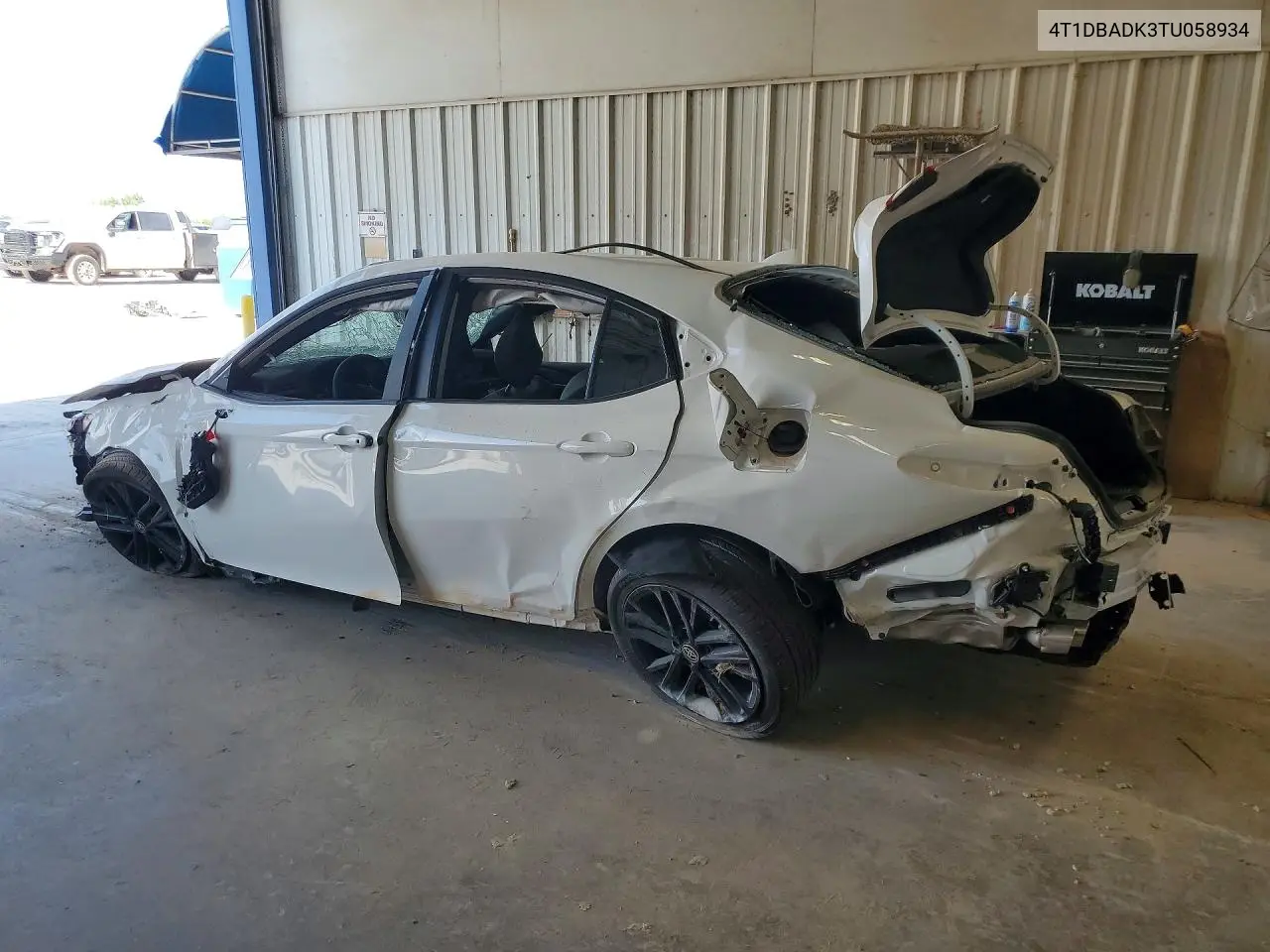 2026 TOYOTA CAMRY VIN 4T1DBADK3TU058934 — фото 2