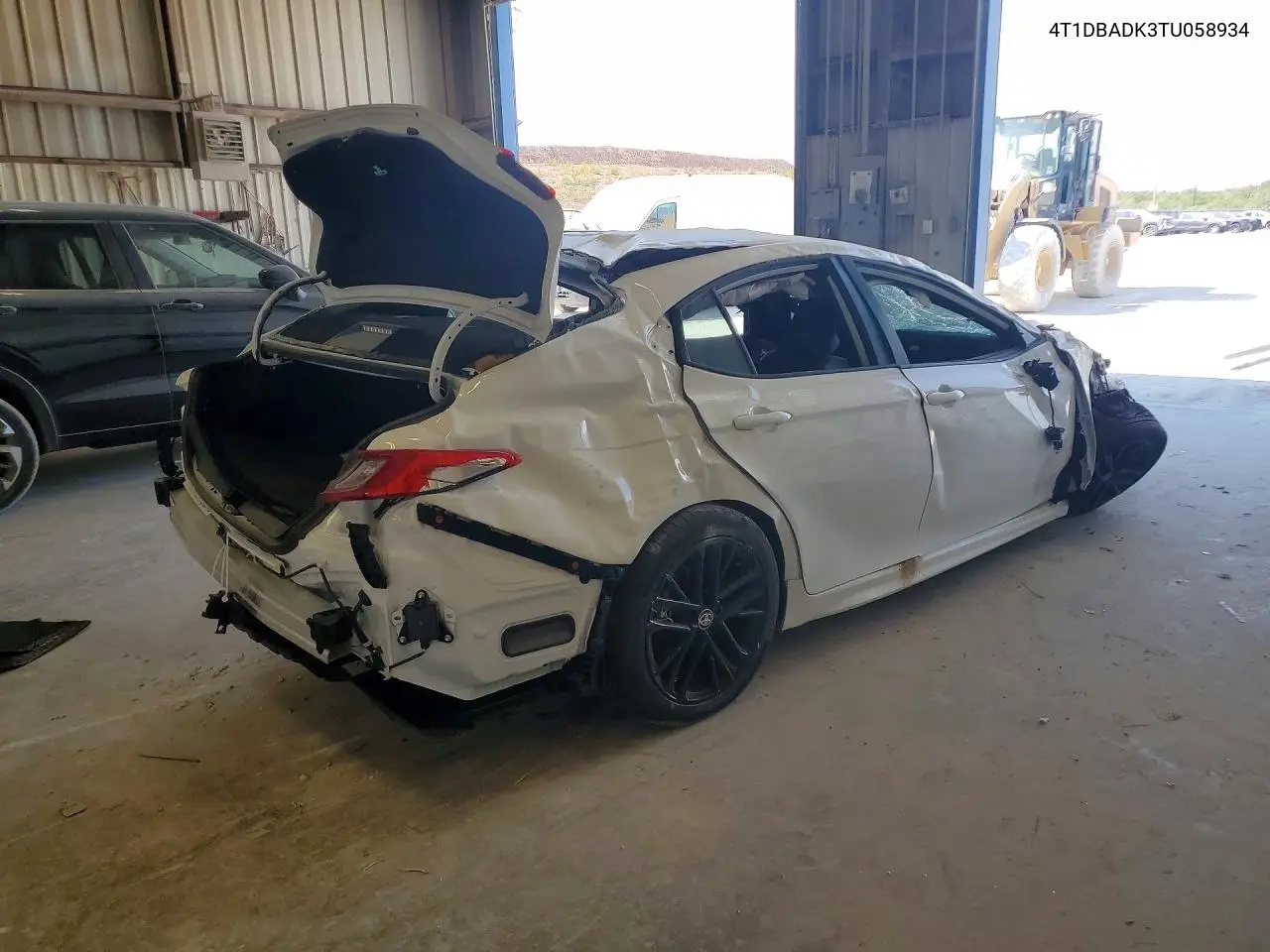 2026 TOYOTA CAMRY VIN 4T1DBADK3TU058934 — фото 3