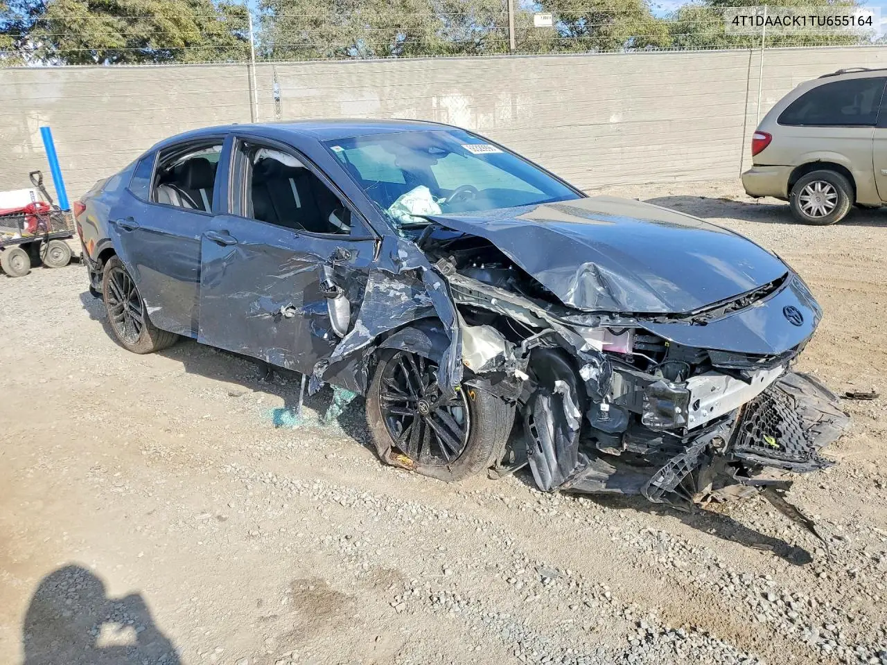 2026 TOYOTA CAMRY VIN 4T1DAACK1TU655164 — фото 4