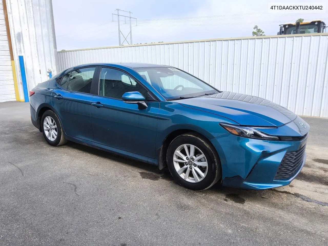 2026 TOYOTA CAMRY VIN 4T1DAACKXTU240442 — фото 4
