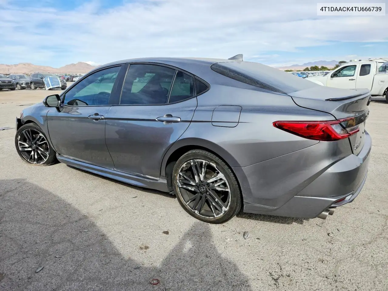 2026 TOYOTA CAMRY VIN 4T1DAACK4TU666739 — фото 2