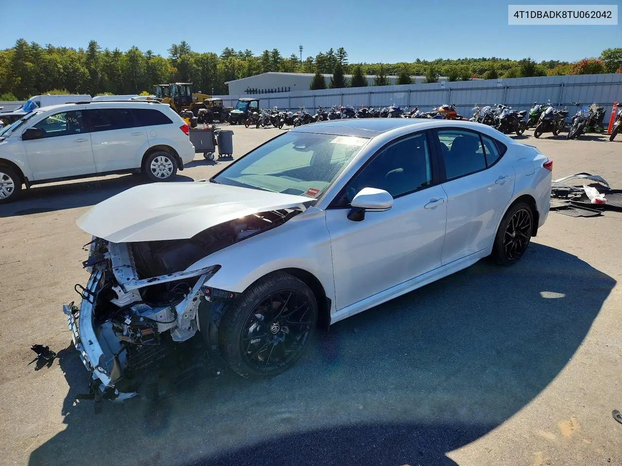 TOYOTA CAMRY 2026, VIN 4T1DBADK8TU062042