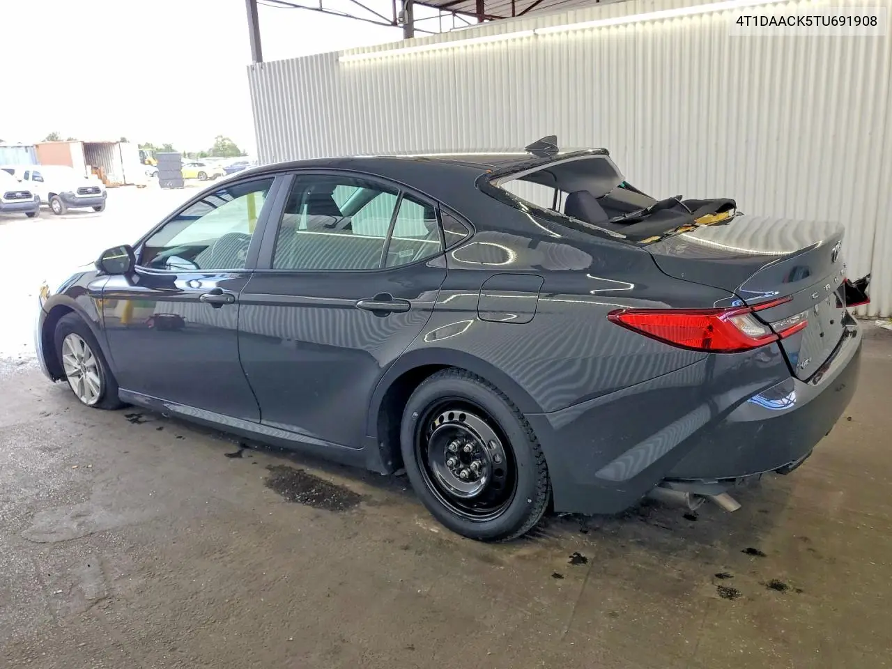 2026 TOYOTA CAMRY VIN 4T1DAACK5TU691908 — фото 2