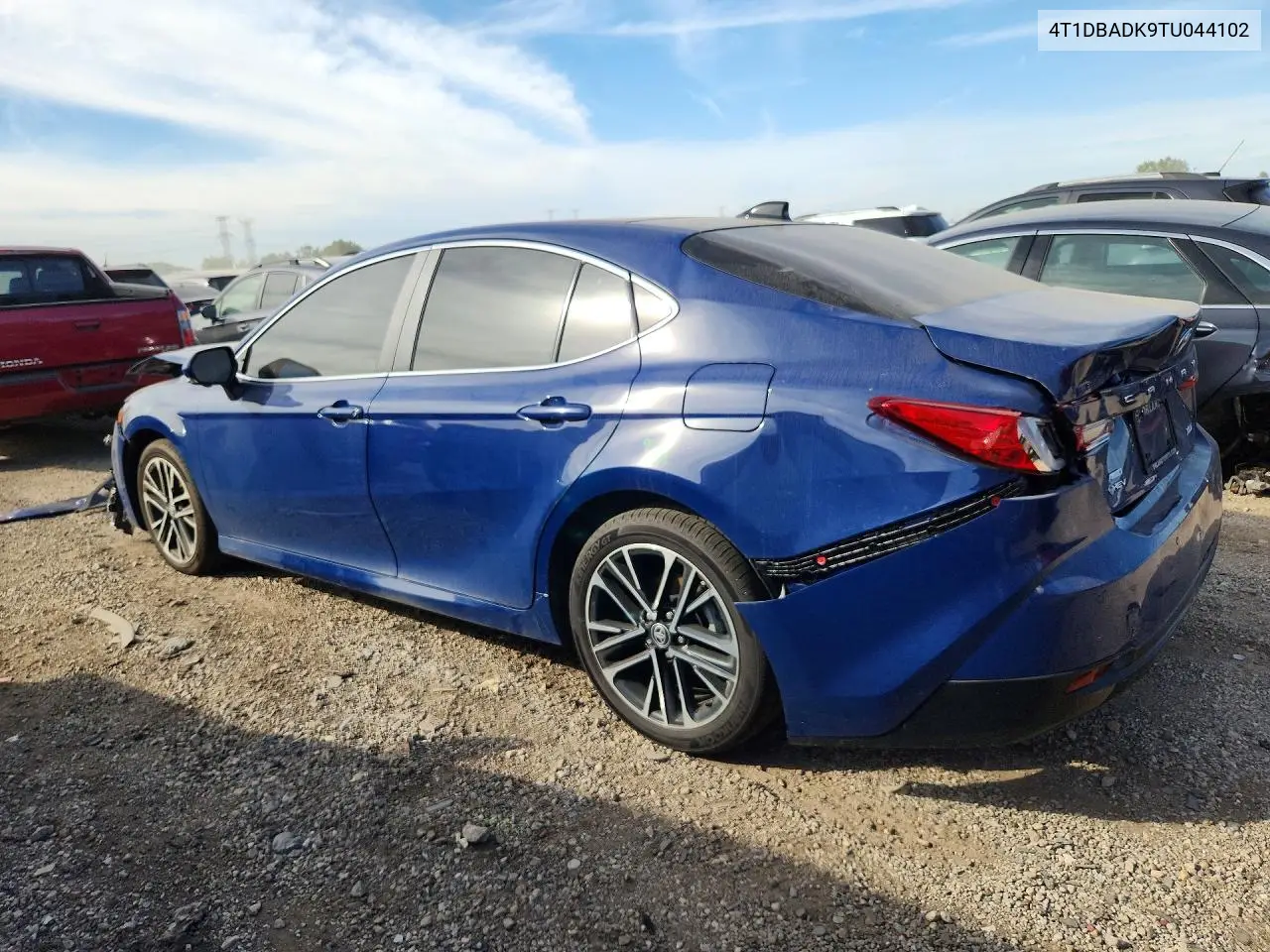 2026 TOYOTA CAMRY VIN 4T1DBADK9TU044102 — фото 2