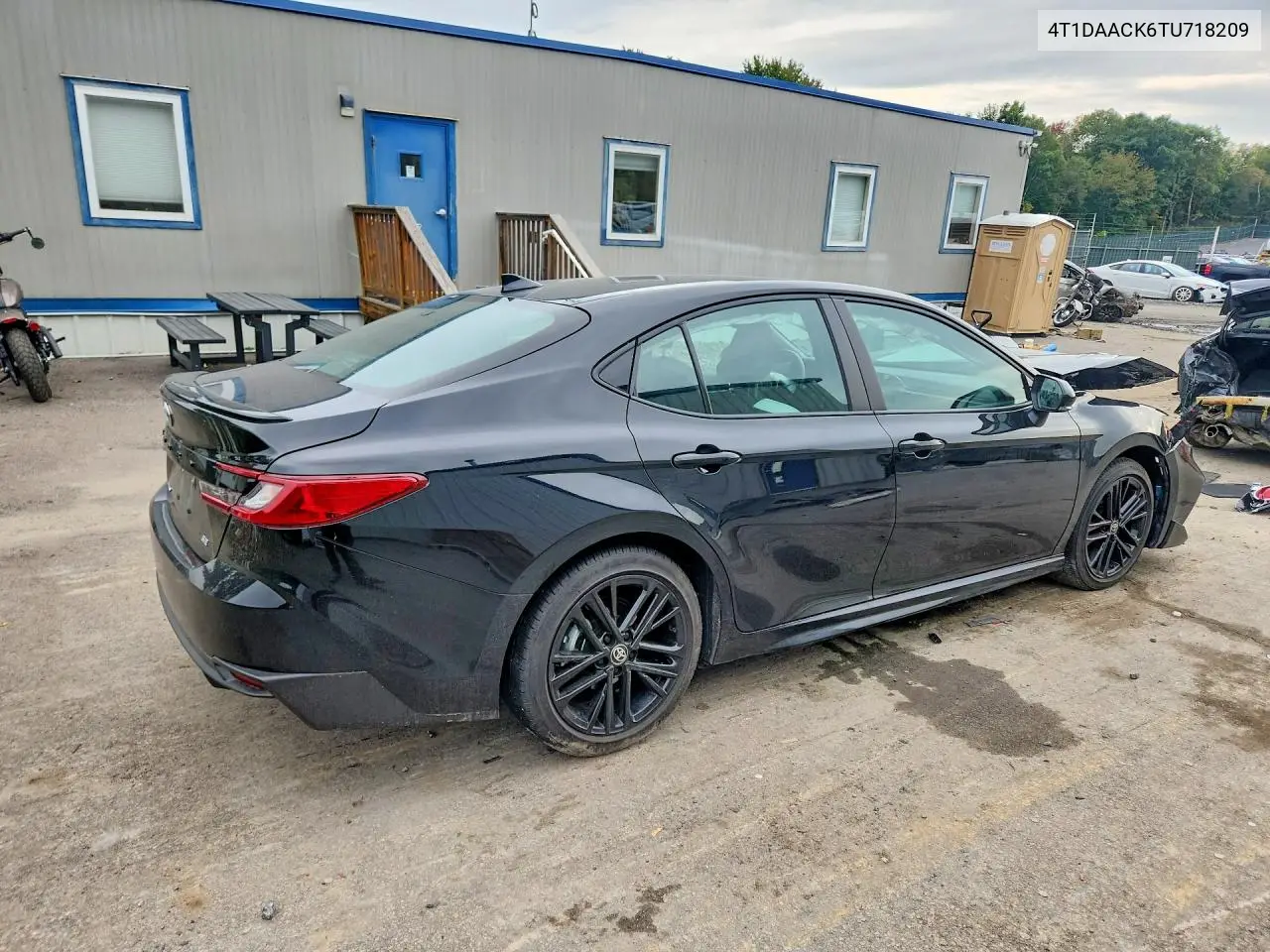 2026 TOYOTA CAMRY VIN 4T1DAACK6TU718209 — фото 3