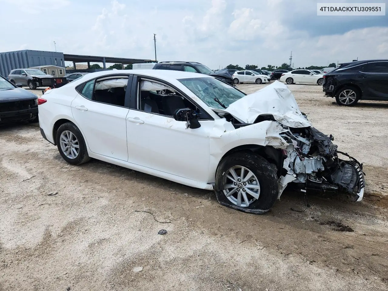 2026 TOYOTA CAMRY VIN 4T1DAACKXTU309551 — фото 4
