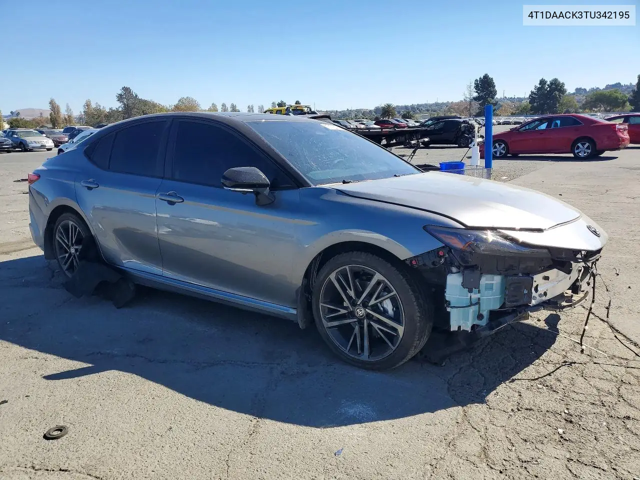 2026 TOYOTA CAMRY VIN 4T1DAACK3TU342195 — фото 4