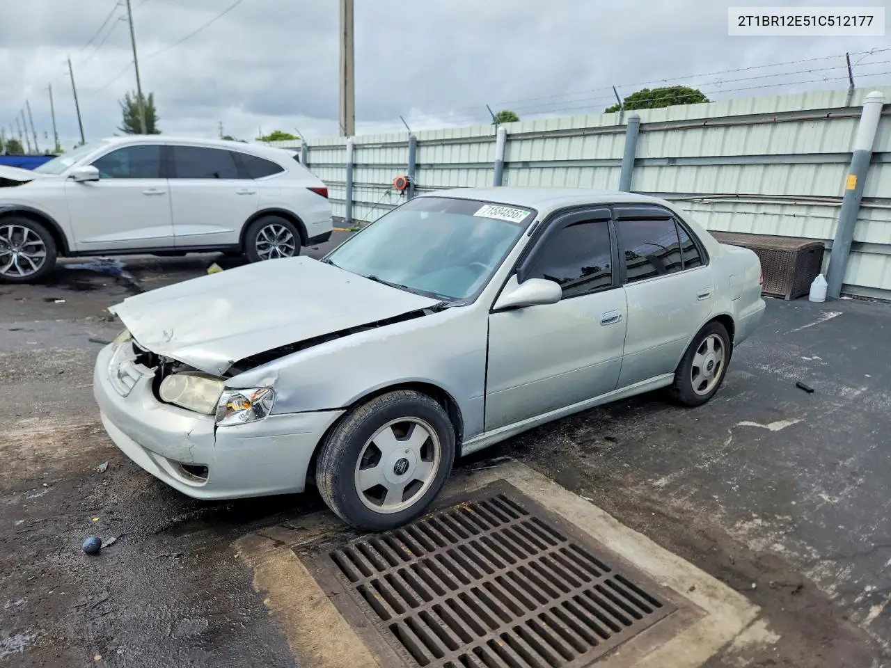 TOYOTA COROLLA 2001, VIN 2T1BR12E51C512177
