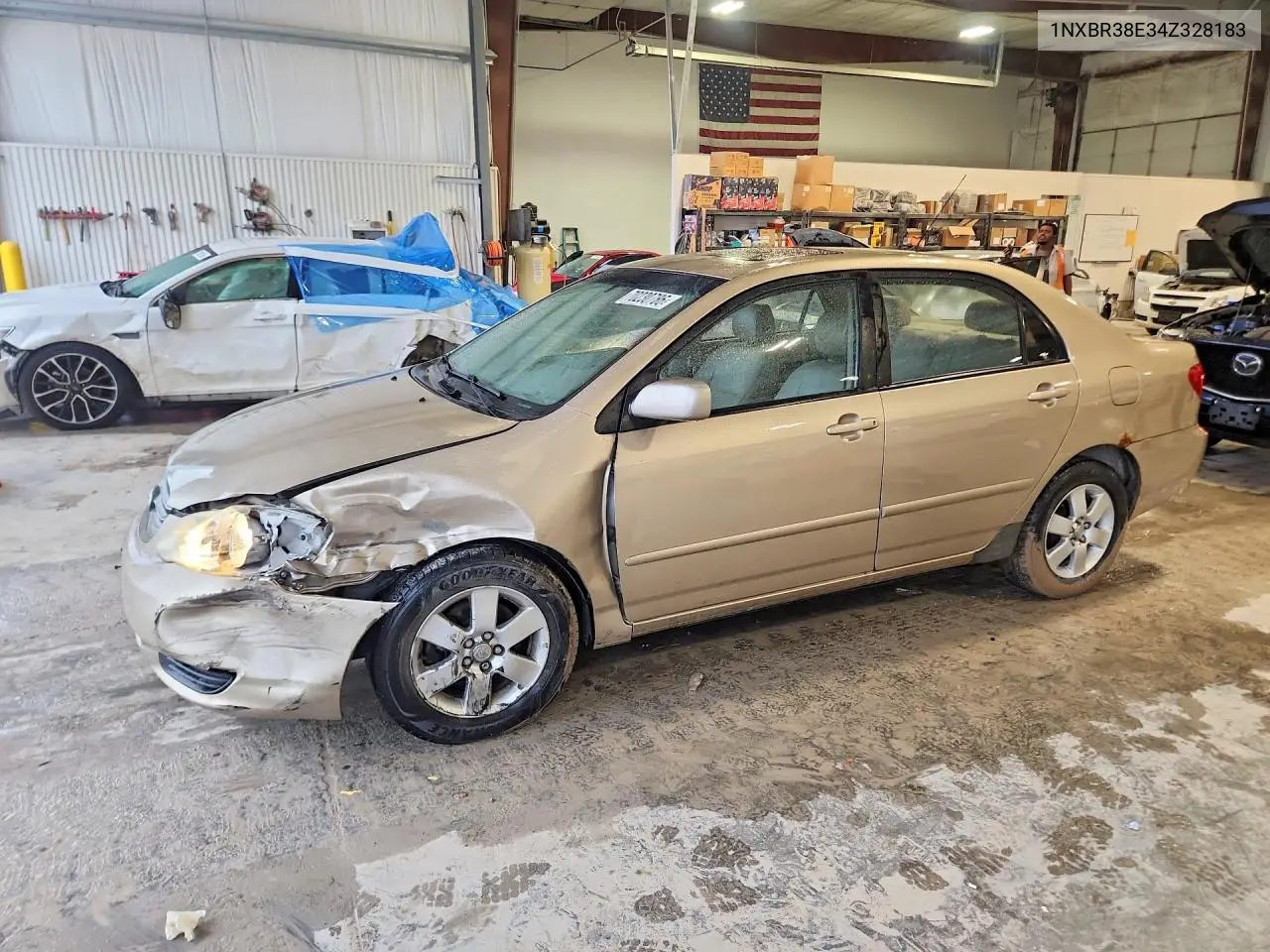 TOYOTA COROLLA 2004, VIN 1NXBR38E34Z328183