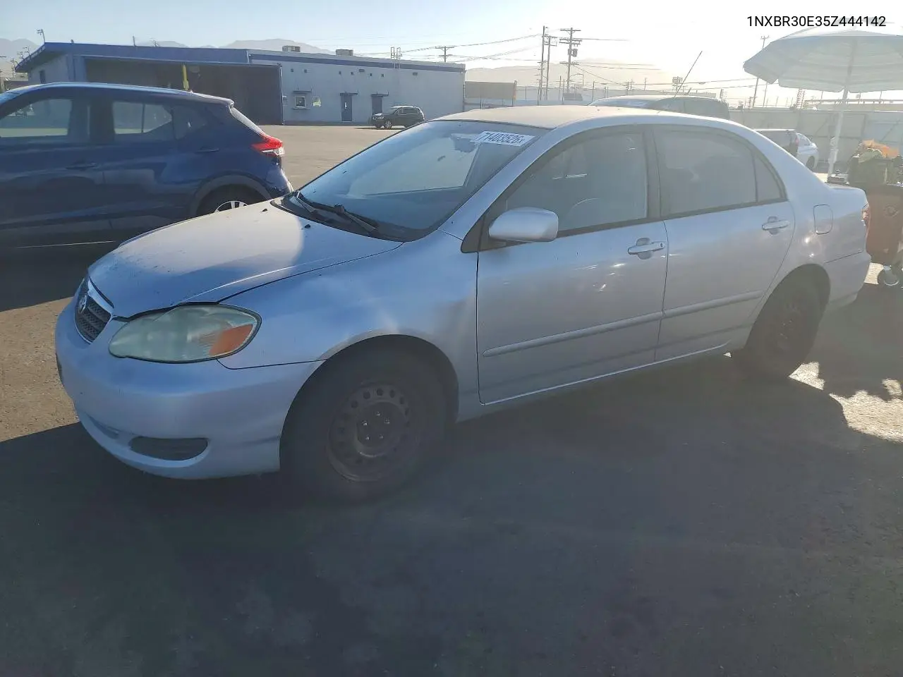 TOYOTA COROLLA 2005, VIN 1NXBR30E35Z444142