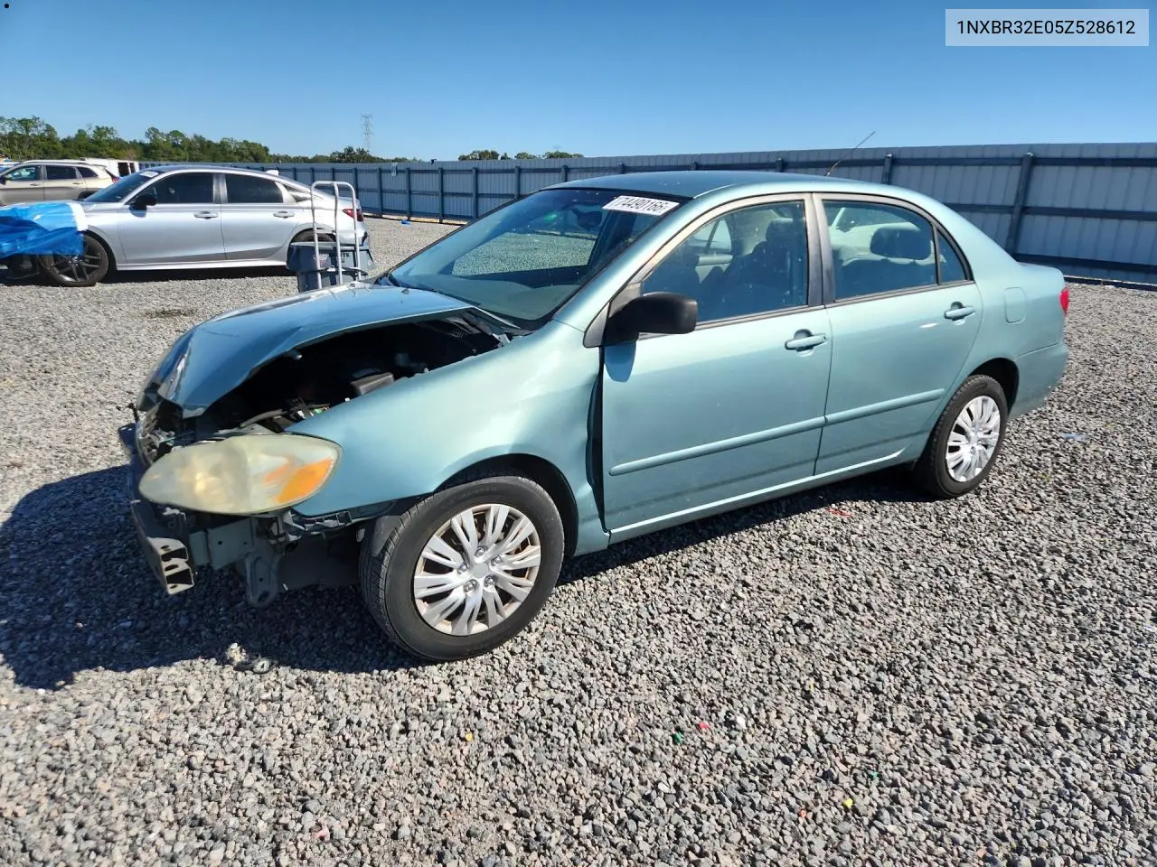 TOYOTA COROLLA 2005, VIN 1NXBR32E05Z528612