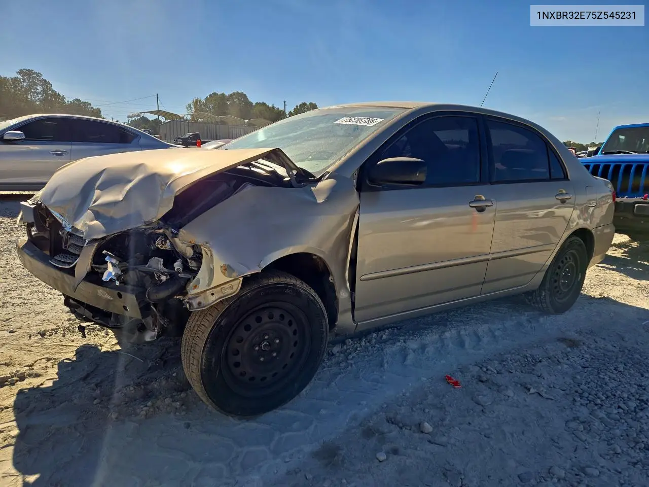 TOYOTA COROLLA 2005, VIN 1NXBR32E75Z545231