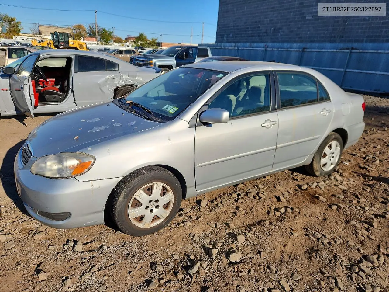 TOYOTA COROLLA 2005, VIN 2T1BR32E75C322897