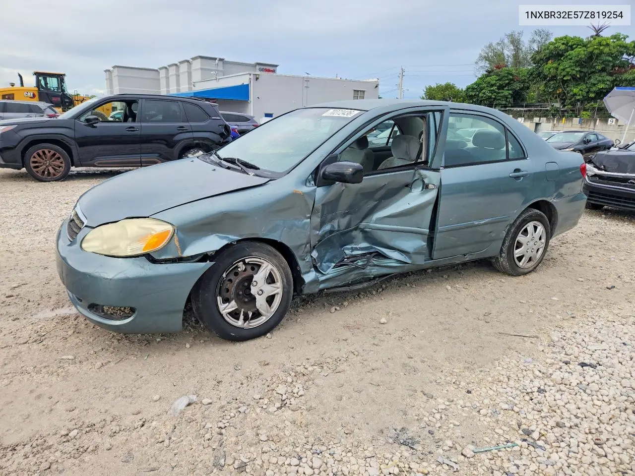 TOYOTA COROLLA 2007, VIN 1NXBR32E57Z819254