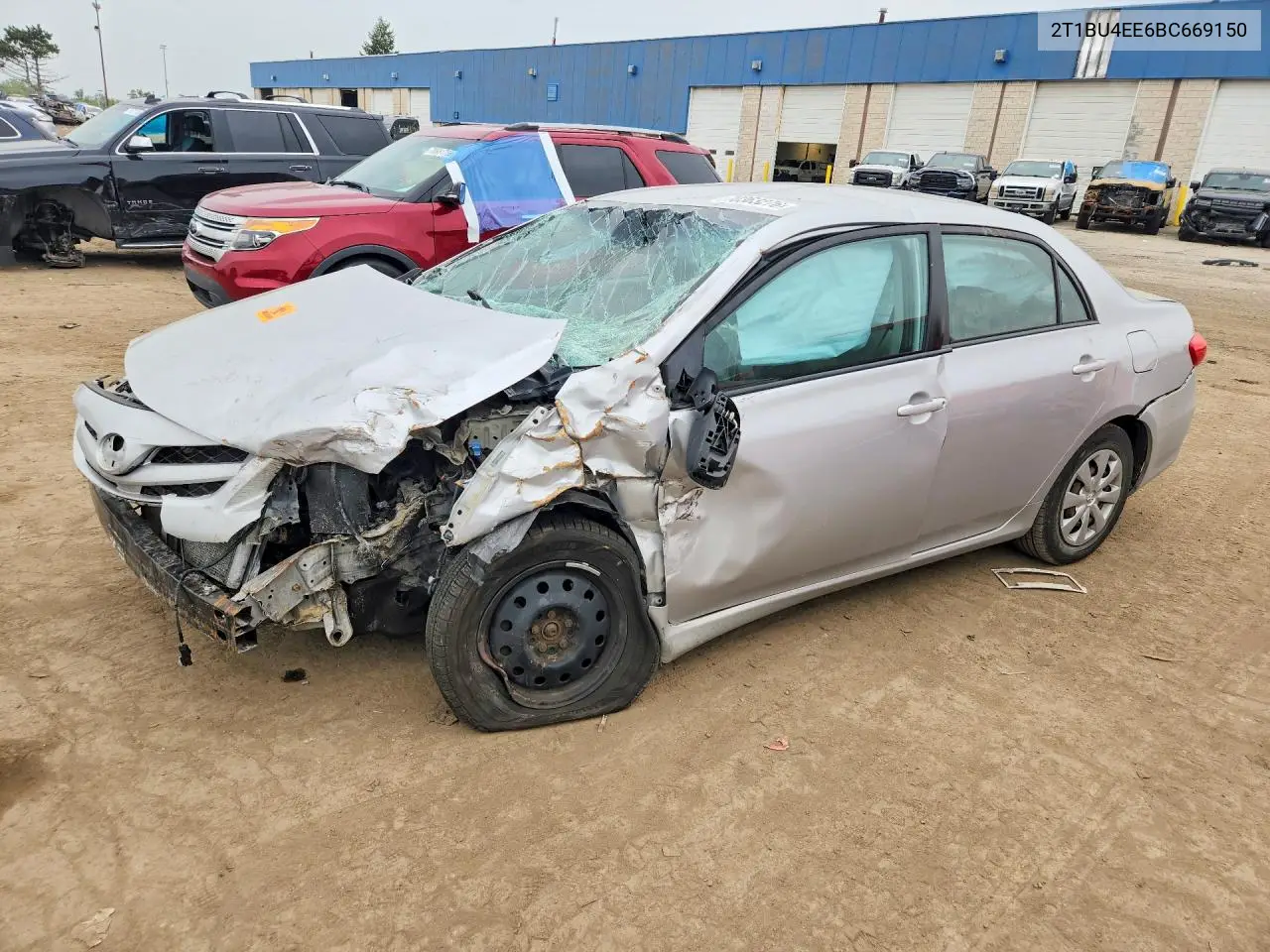 TOYOTA COROLLA 2011, VIN 2T1BU4EE6BC669150