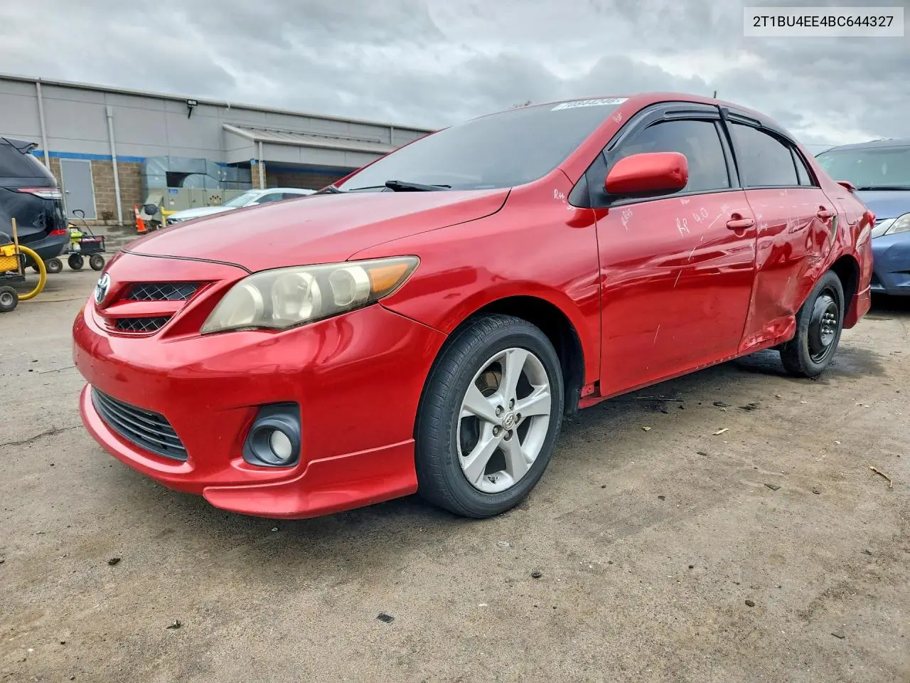 TOYOTA COROLLA 2011, VIN 2T1BU4EE4BC644327