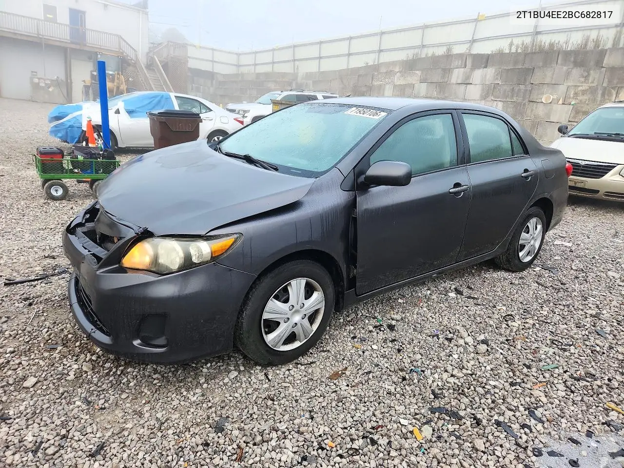 TOYOTA COROLLA 2011, VIN 2T1BU4EE2BC682817