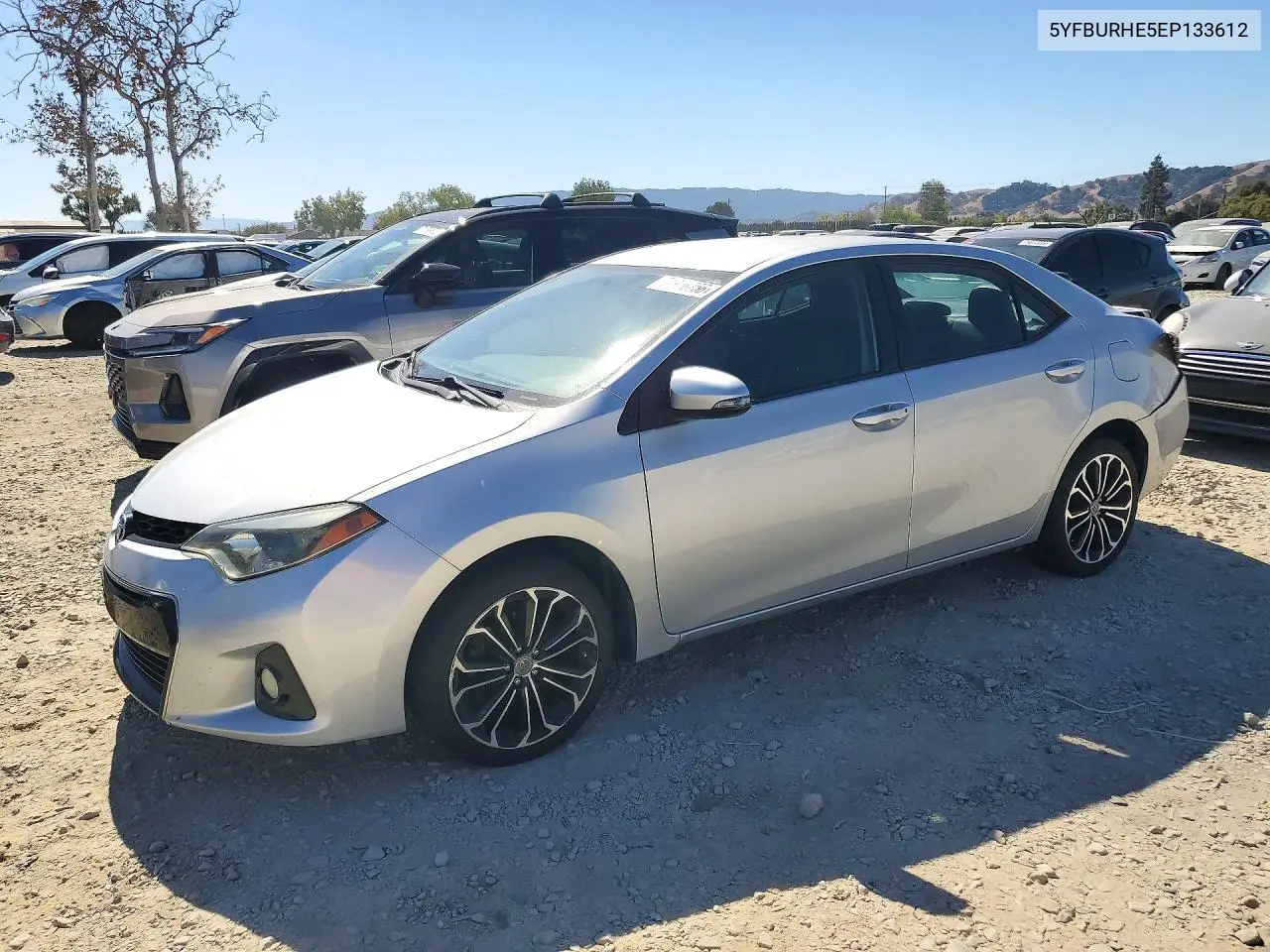 TOYOTA COROLLA 2014, VIN 5YFBURHE5EP133612