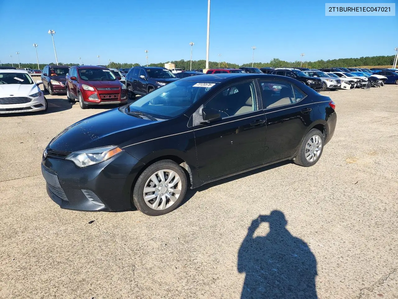 TOYOTA COROLLA 2014, VIN 2T1BURHE1EC047021