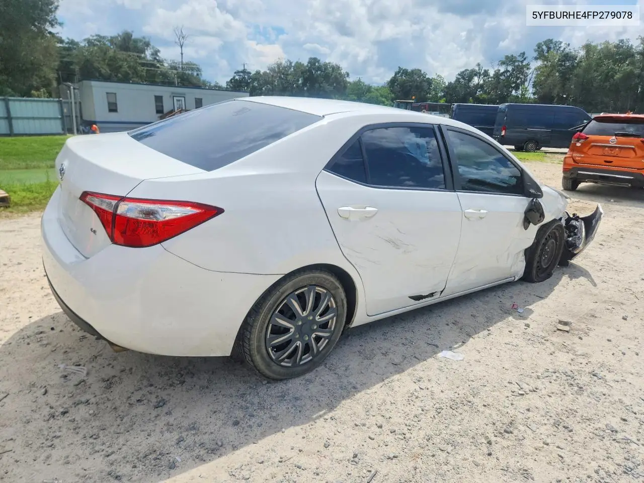2015 TOYOTA COROLLA VIN 5YFBURHE4FP279078 — фото 3