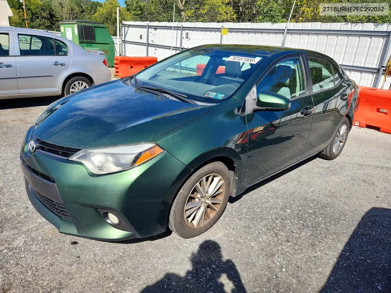 TOYOTA COROLLA 2015, VIN 2T1BURHE7FC292052