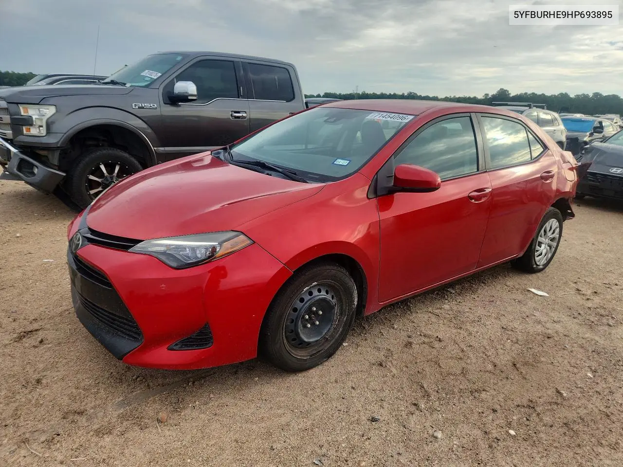 TOYOTA COROLLA 2017, VIN 5YFBURHE9HP693895